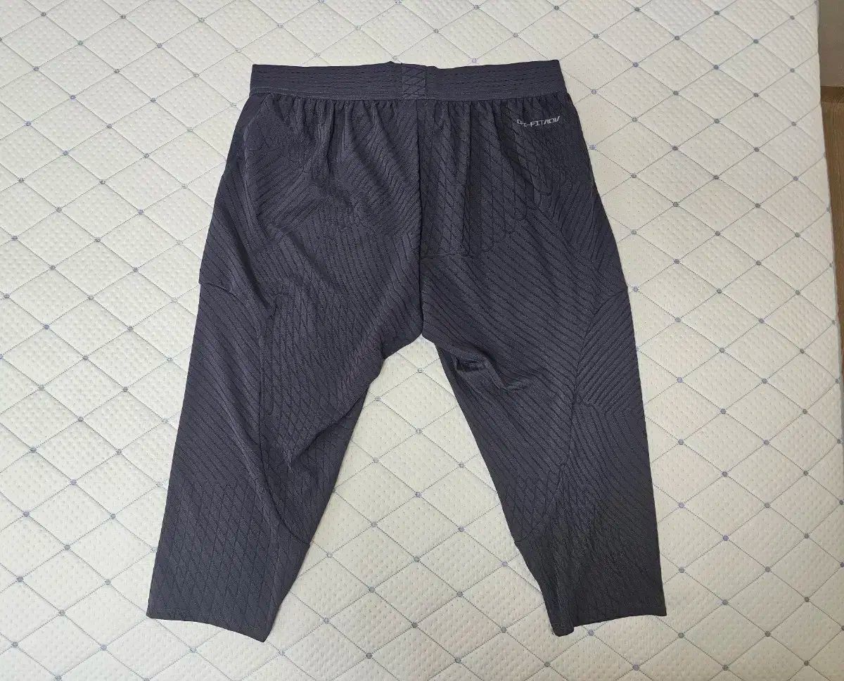 2324 NIKE リヴァプール チャンピオンズリーグ 支給品 ADV 7分丈 パンツ