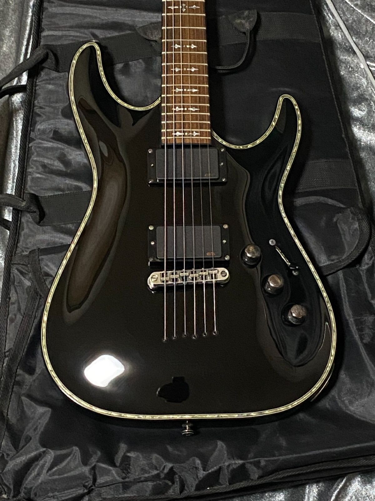 Schecter AD-C-1-HR EMGピックアップ搭載 コイルタップ付き シェクター 2015年製 エレキギター