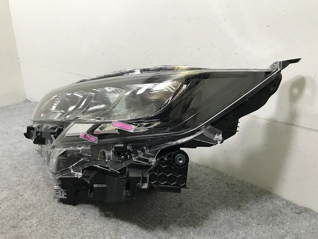 90ノア ヘッドライト 81150-V1011 90ノア ヘッドライト 81150-V1011 - メルカリ