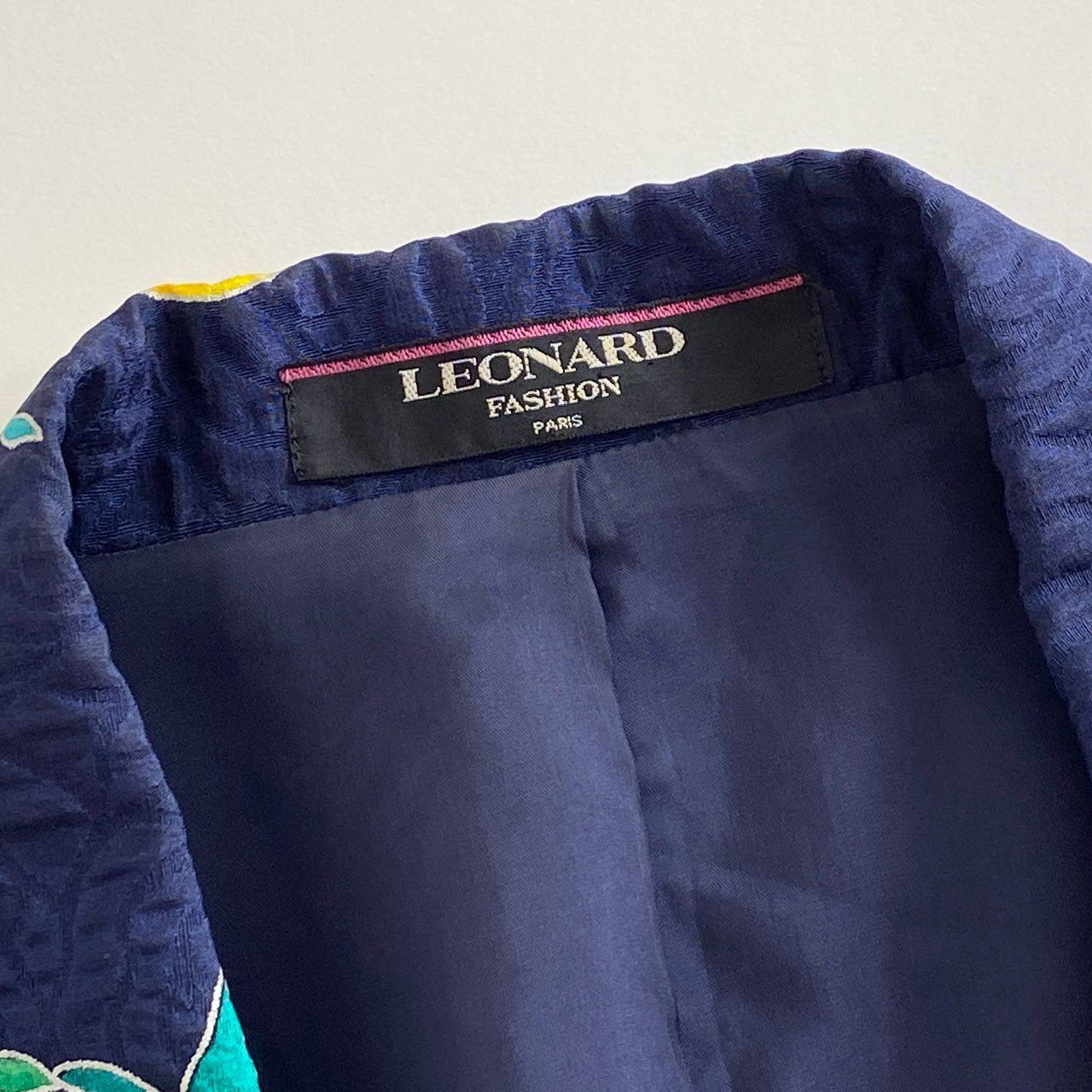 79j2 LEONARD レオナール 美しい花柄プリント テーラード