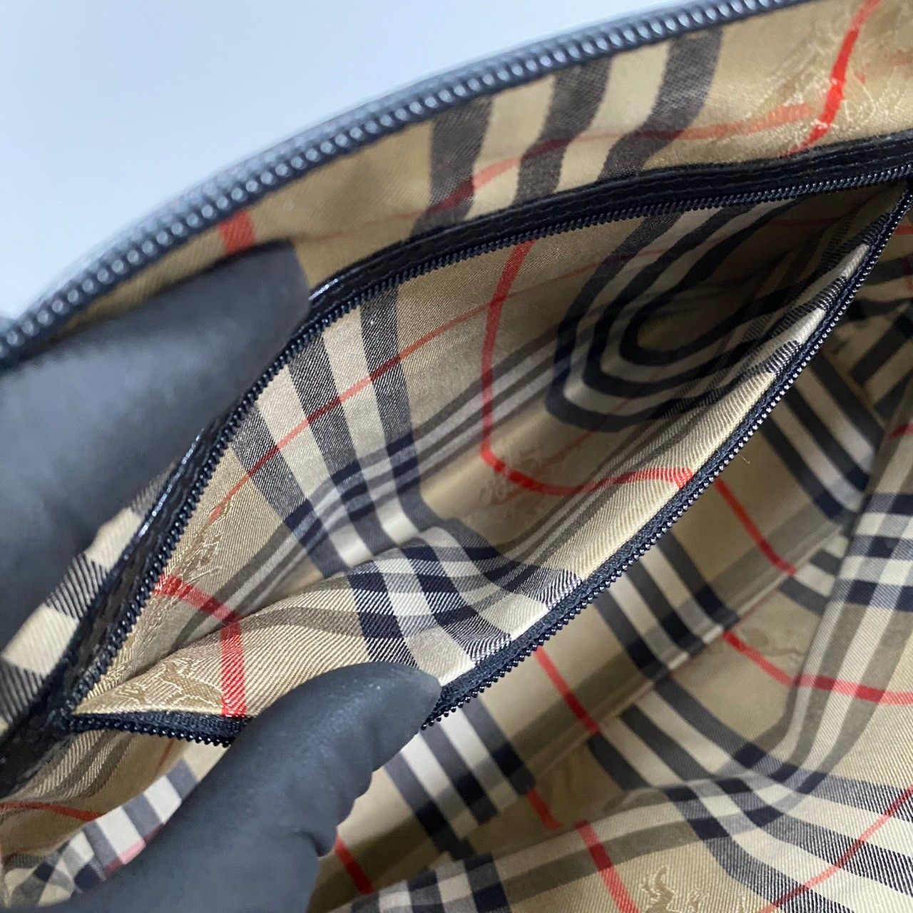 希少品 BURBERRY バーバリー ノバチェック ロゴ 金具 レザー 本革 
