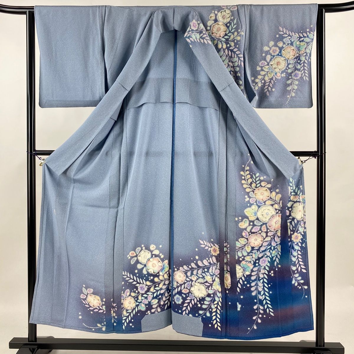 青灰色