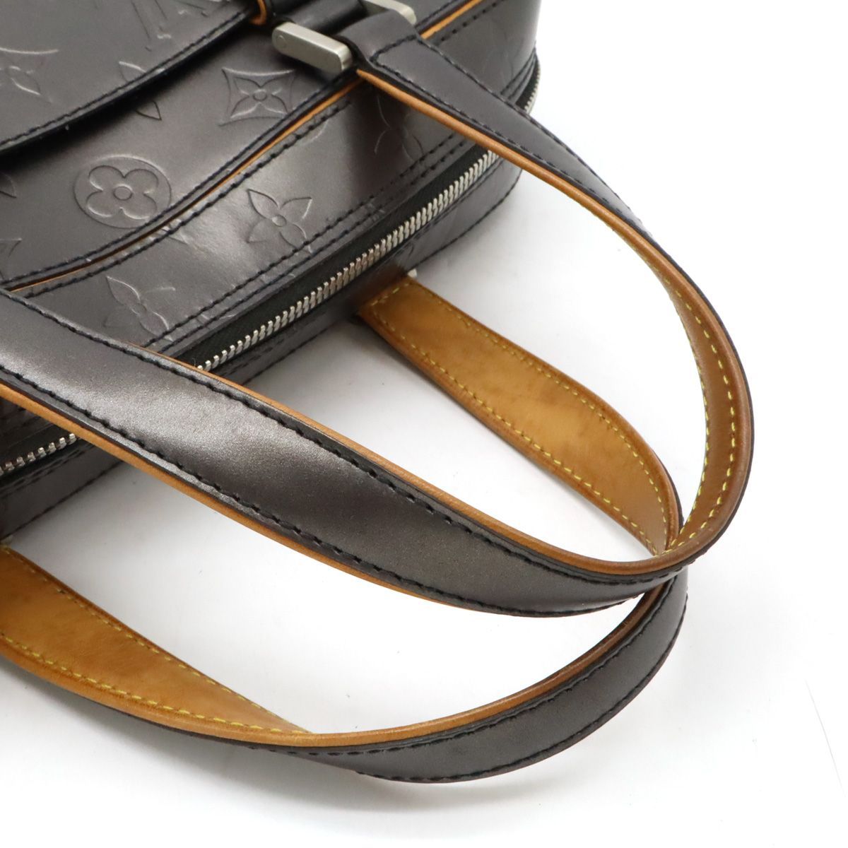 LOUIS VUITTON ルイ ヴィトン モノグラム モノグラムマット シェルトン