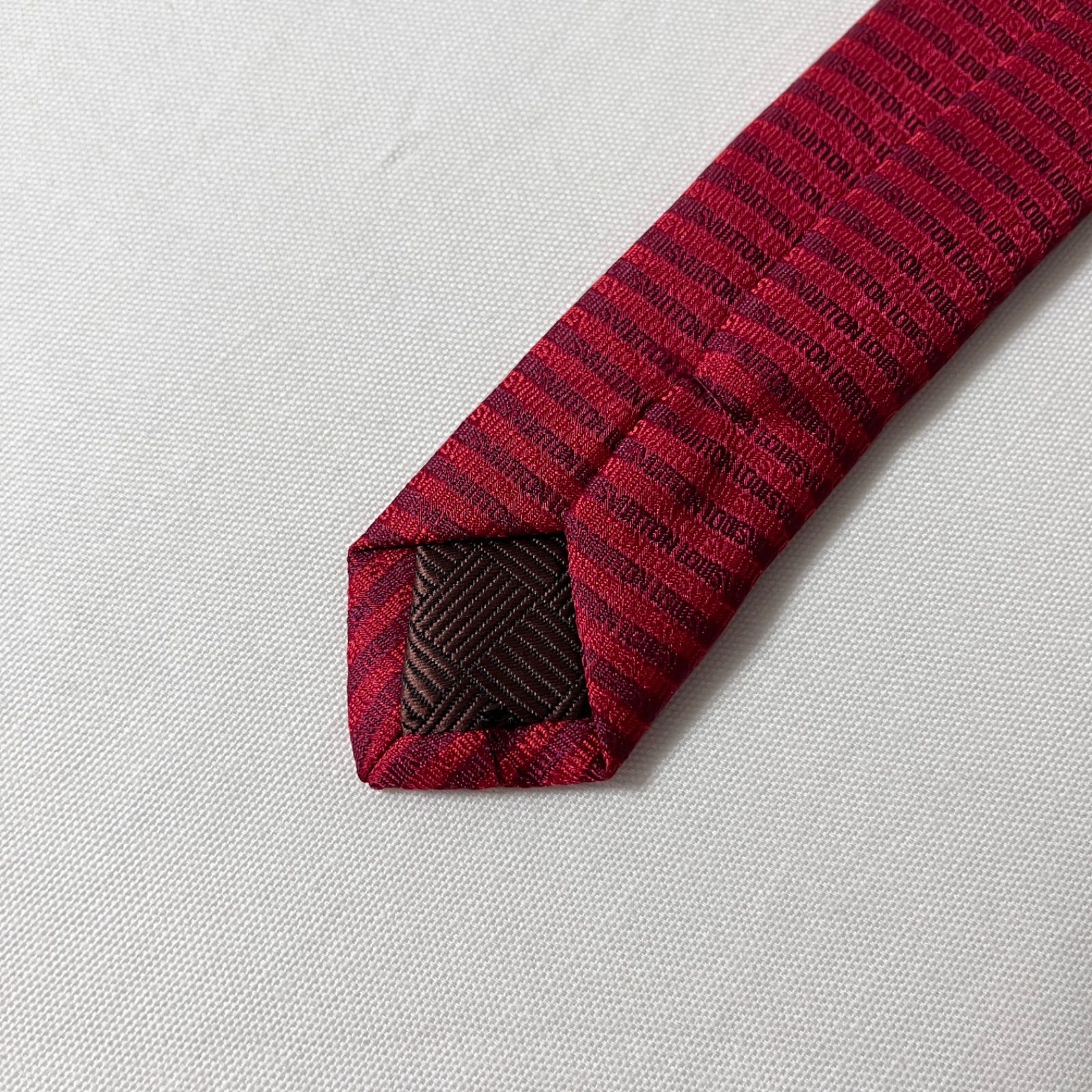 美品 LOUIS VUITTON ルイヴィトン ネクタイ シルク100% レッド