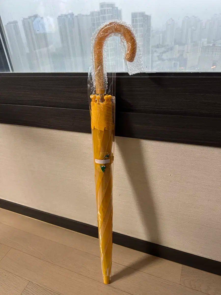 Starbucks スターバックス 黄色 透明な傘