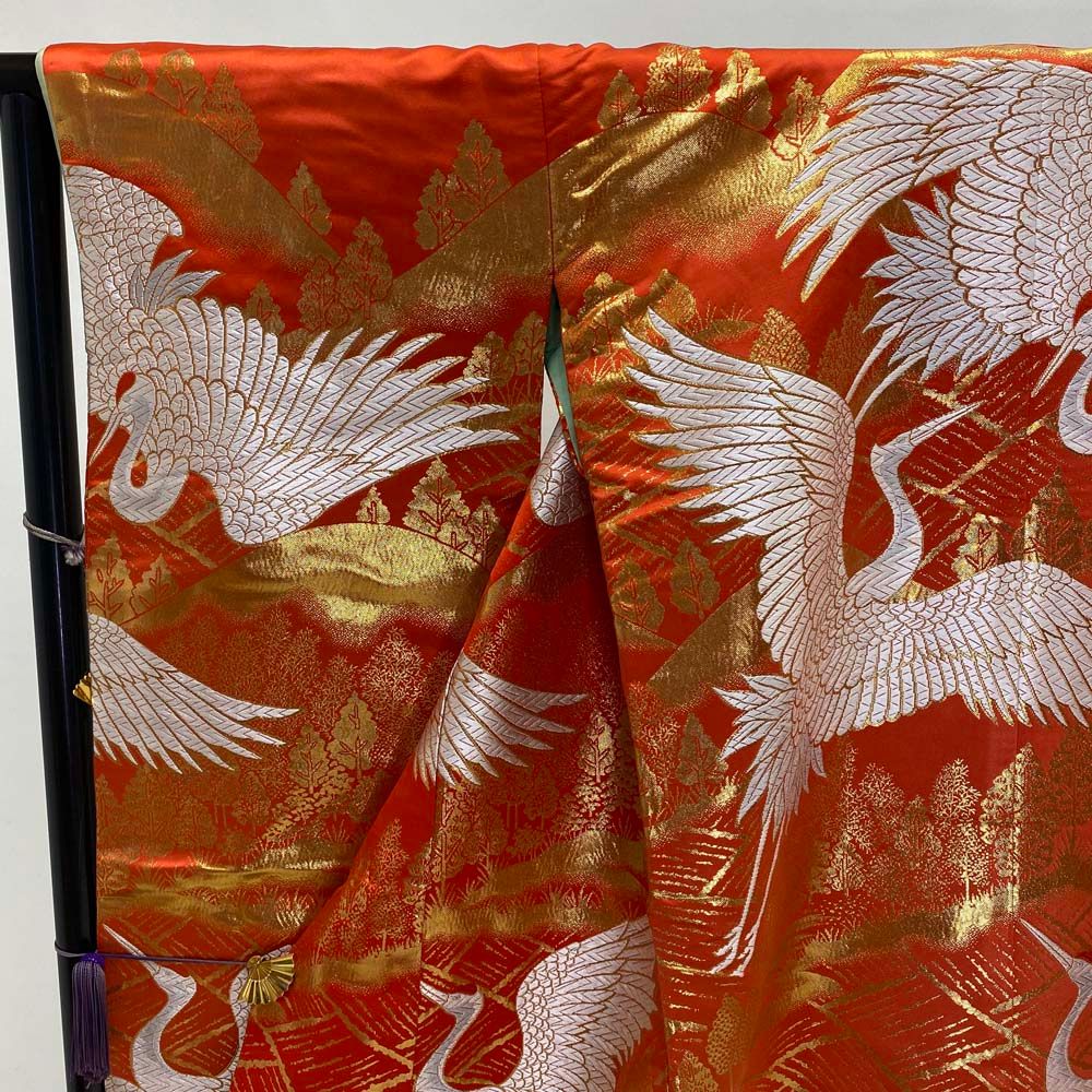 色打掛 正絹 鶴 刺繍 金 打掛 花嫁衣裳 婚礼 リサイクル 中古