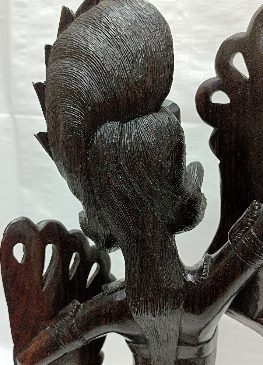 黒檀の木彫り インドネシアバリ島 置物 ◇女性像◇ 縞黒檀◇天然木
