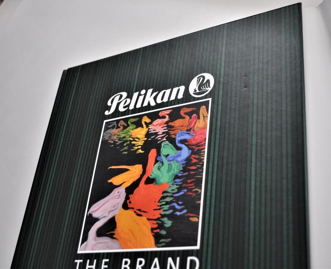 ペリカン社 広告ポスター作品集・社史『Pelikan THE BRAND』英語版 洋書 - メルカリ