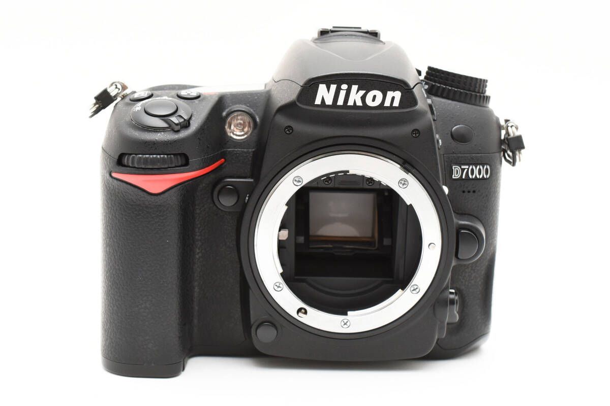 ☆訳あり大特価☆ ショット数12990枚 ニコン Nikon D7000 最高 ボディ