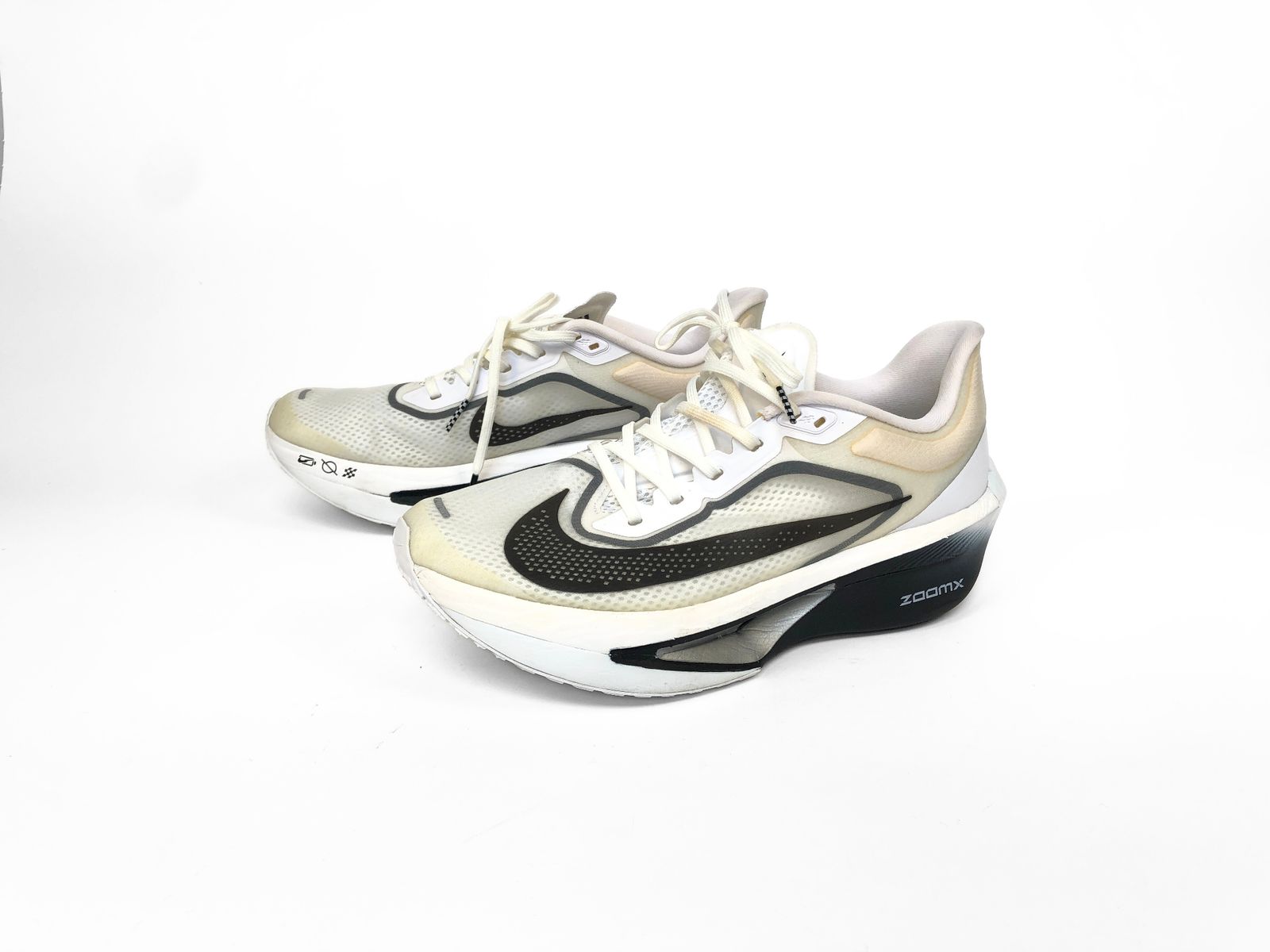 NIKE　ナイキ　2025　FN8454-100　ZOOM　FLY　6　ズーム　フライ　6　スニーカー　27cm　ホワイト