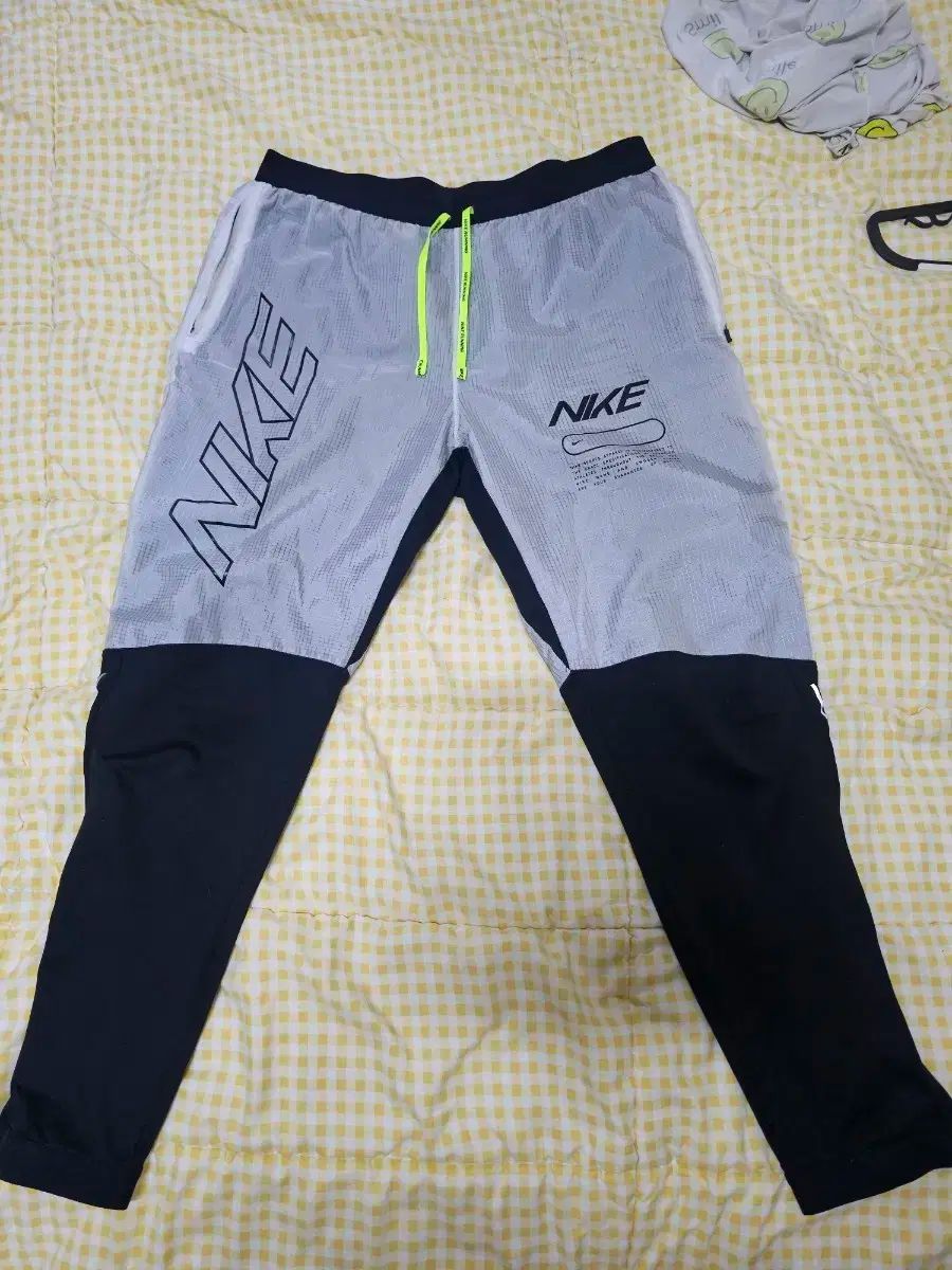 Nike ナイキ フェノム エアー トラック パンツ L