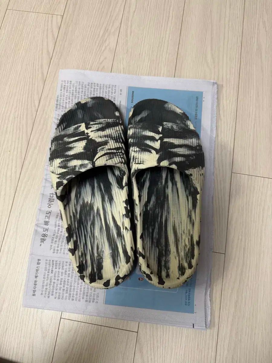 275 adidas アディダス アディレッタ 22 カーボン アルミニウム