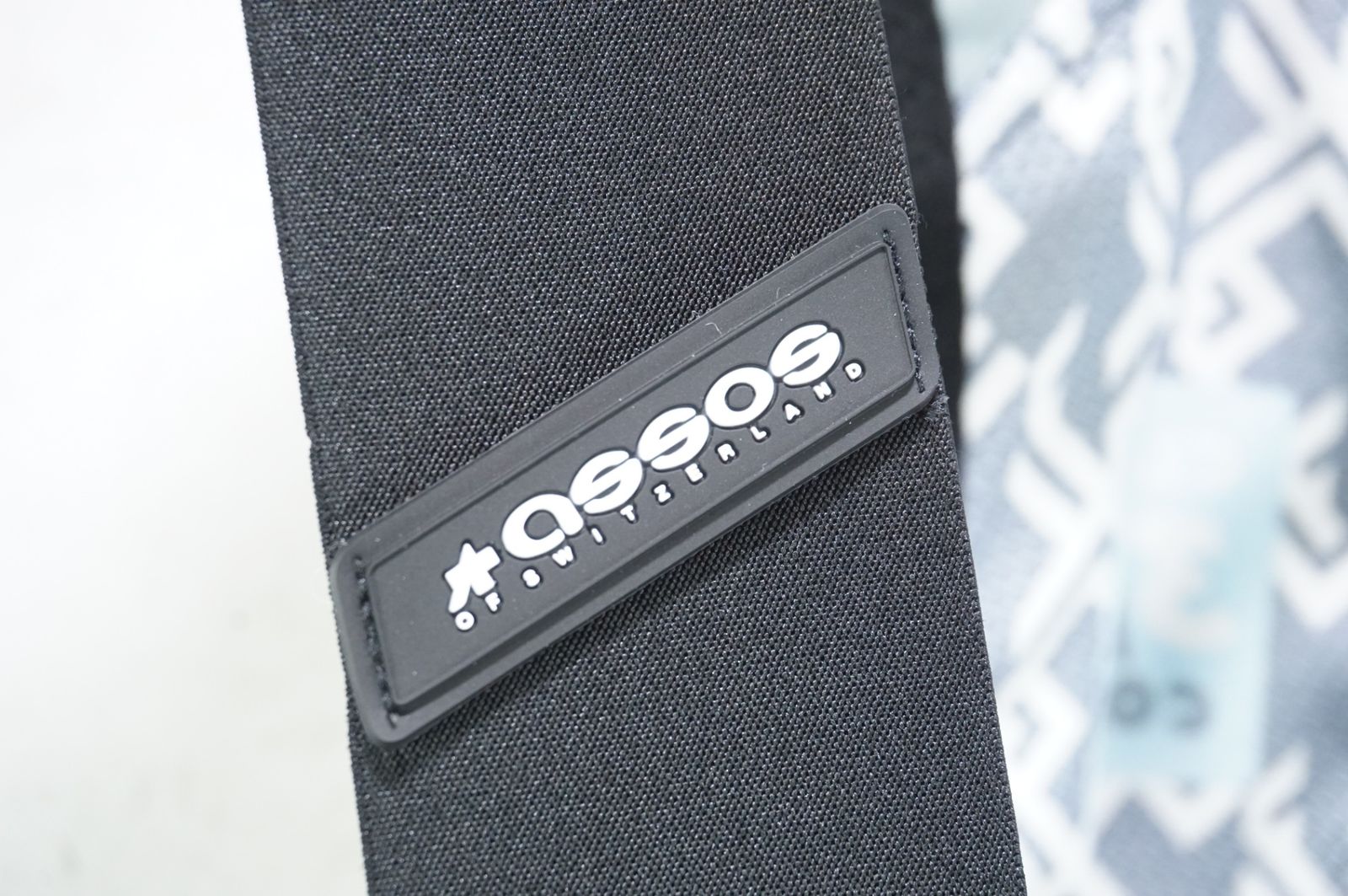 アソス Mサイズ