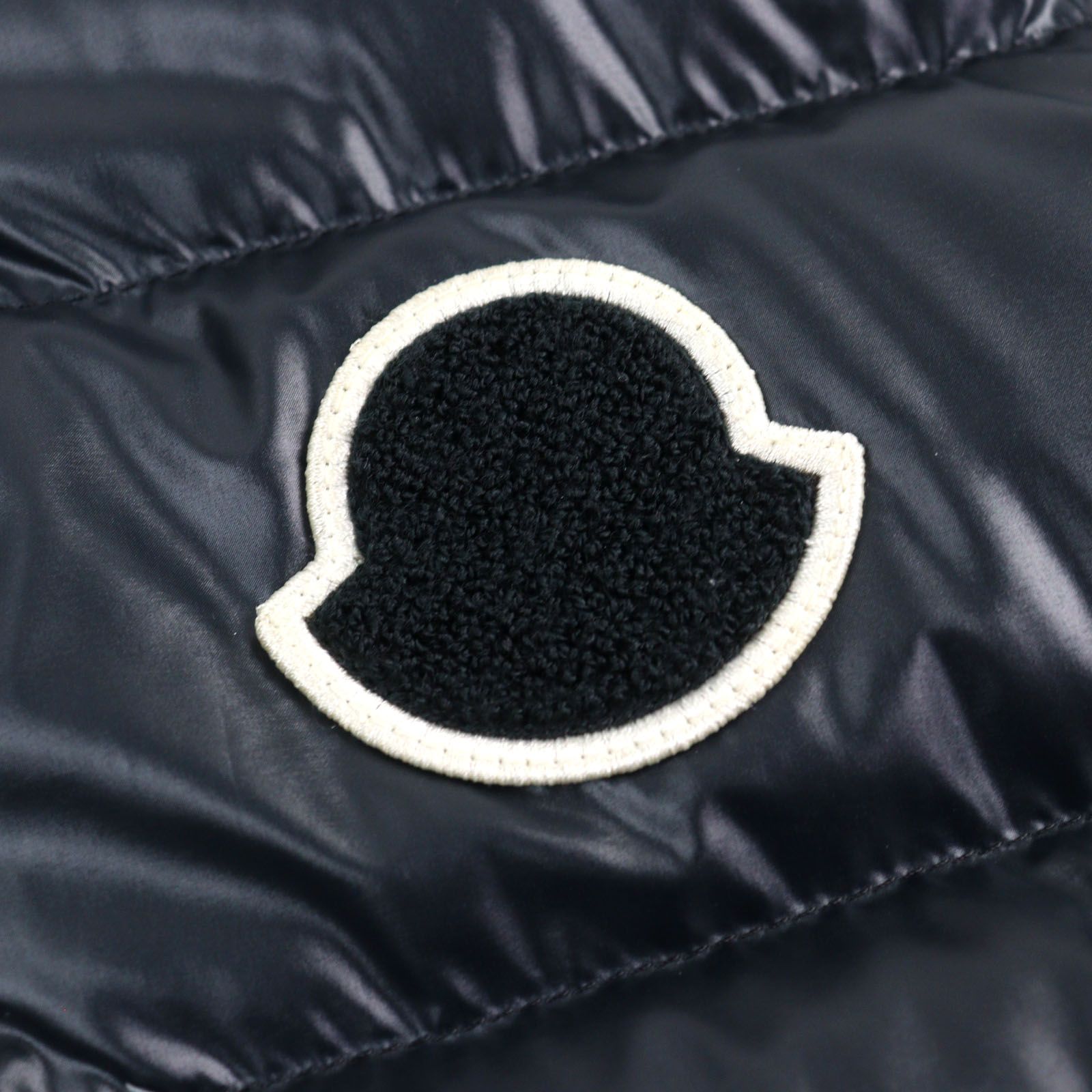 未使用品○MONCLER モンクレール 22-23AW H20911A00106 595ZJ
