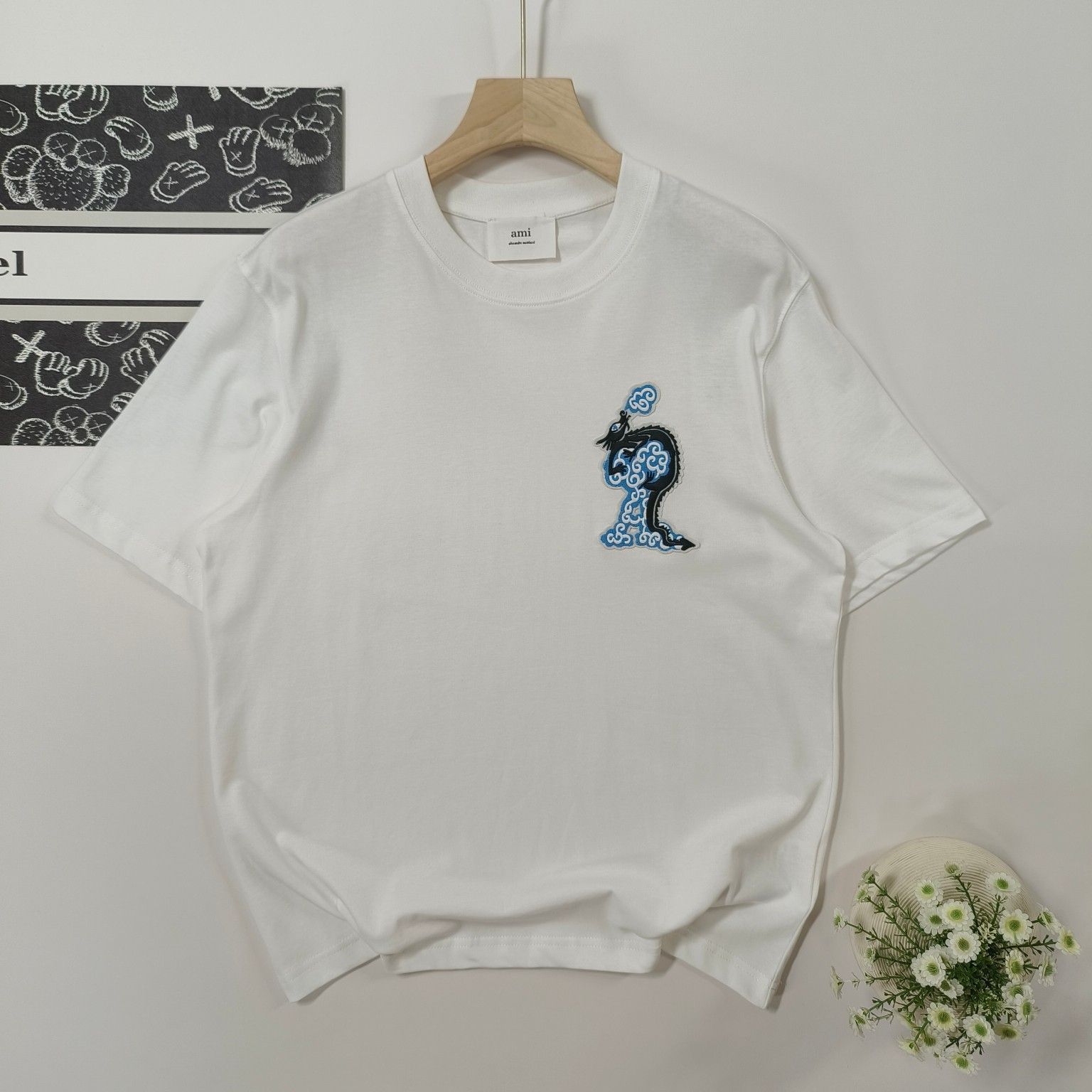 人気商品・極美品・新品未使用】AMI Paris 半袖 トップス Tシャツ 