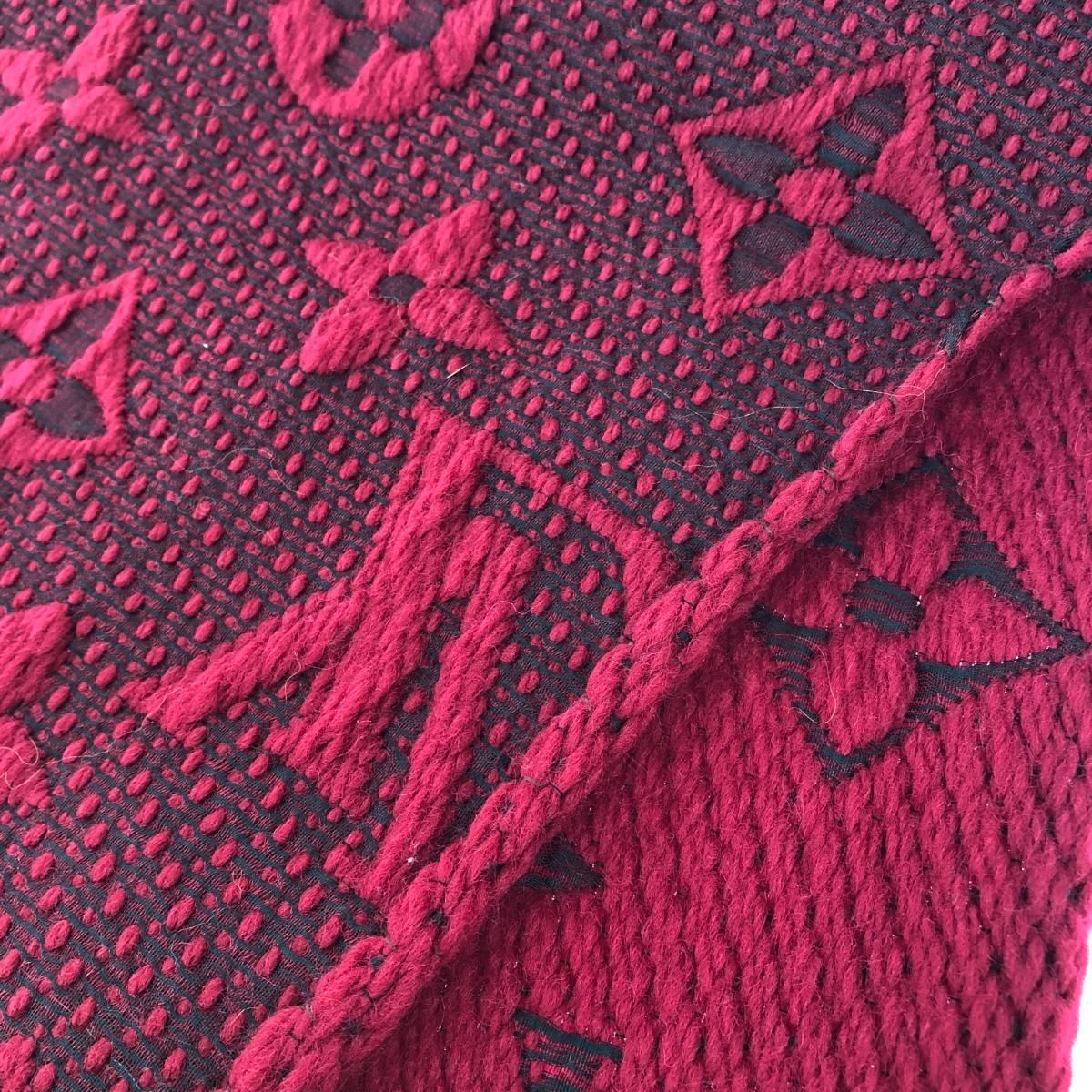 LOUIS VUITTON ロゴパターン マフラー レッド LOUIS VUITTON ロゴパターン マフラー レッド ルイ・ヴィトンの