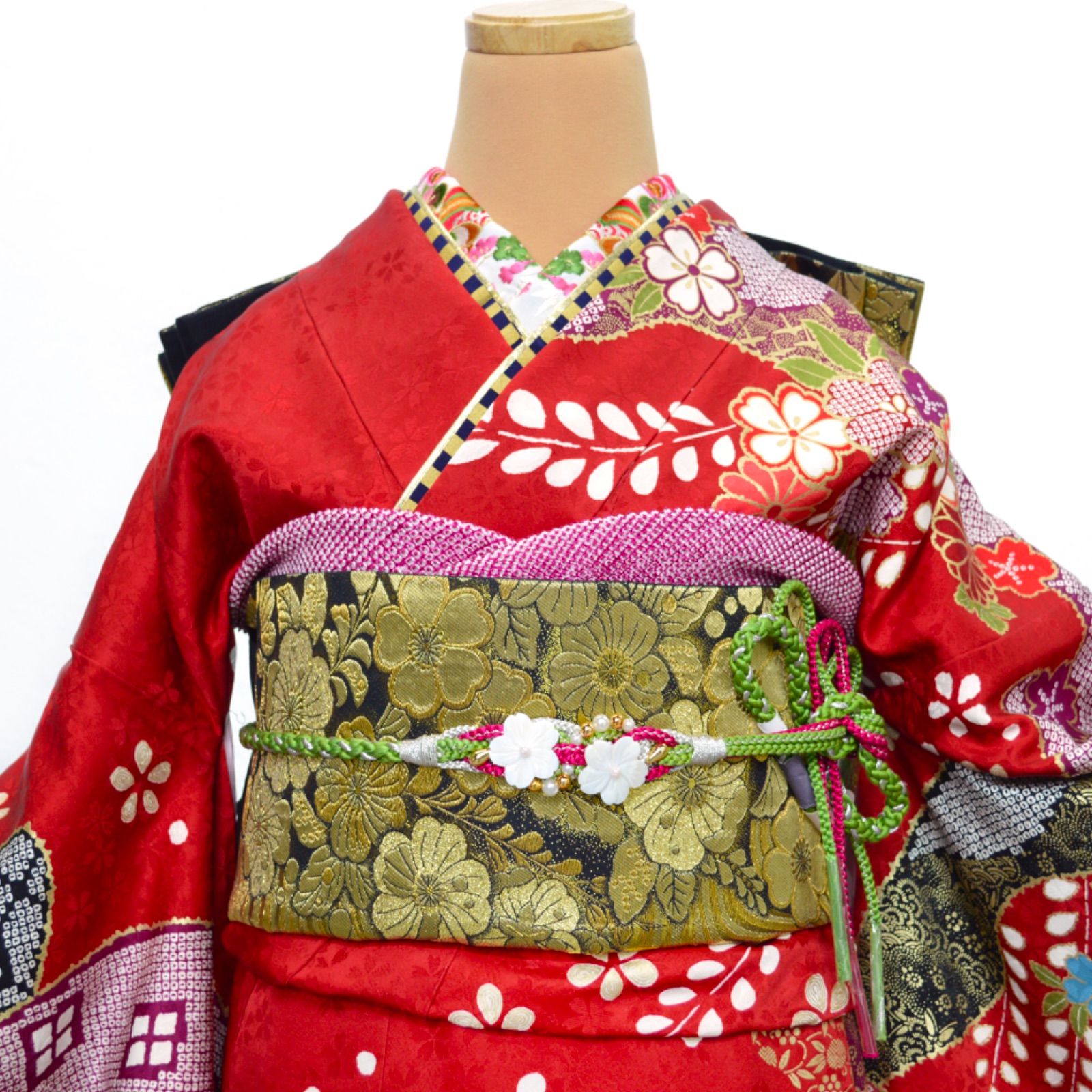 ブランド美品振袖　金駒刺繍　黒　金　吉祥花紋　豪華　正絹　フルセット　成人式 振袖フルセット S〜Lサイズ 正絹 成人式 金駒刺繍 振袖セット 美
