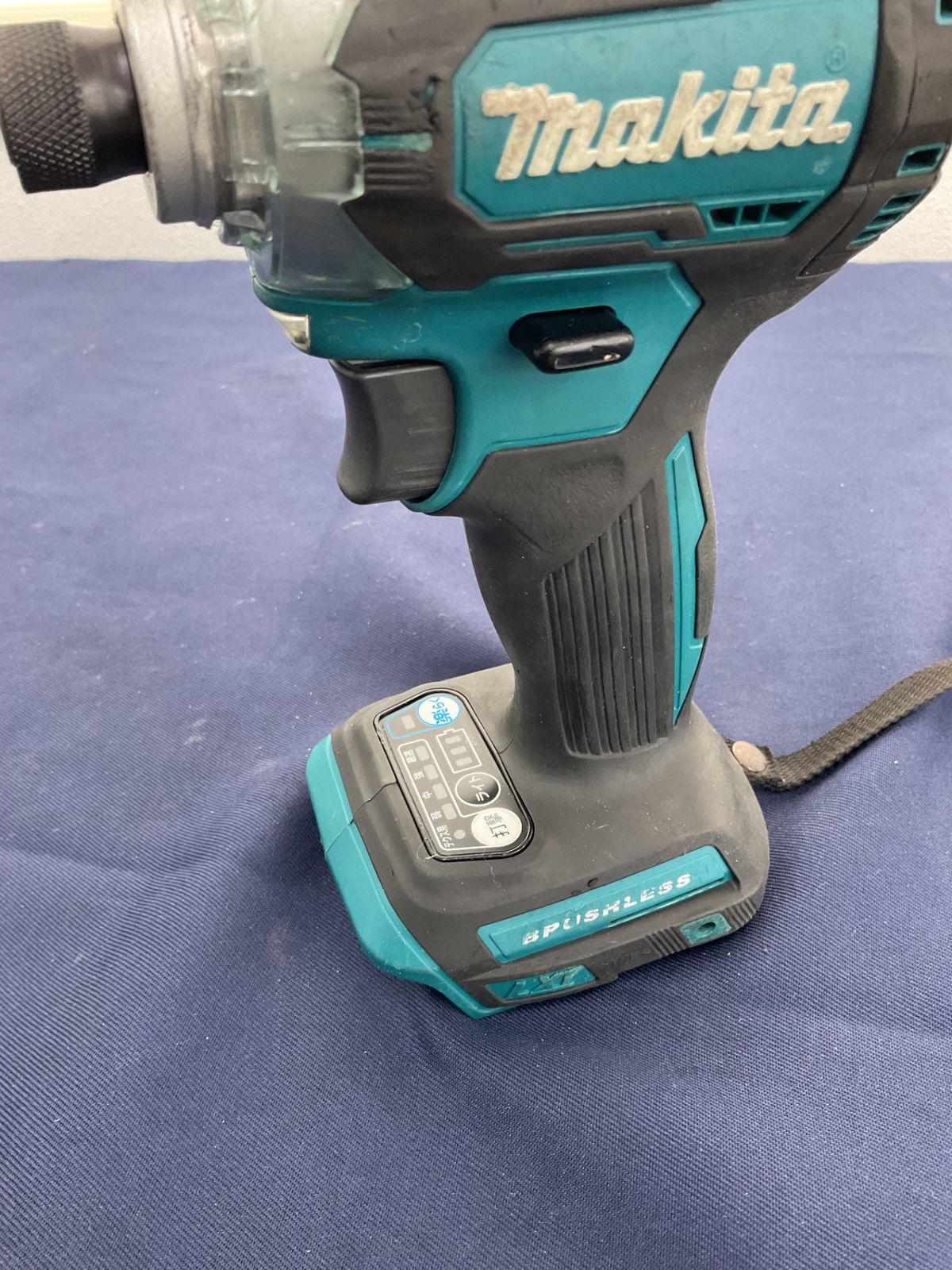 コードレスインパクトドライバー