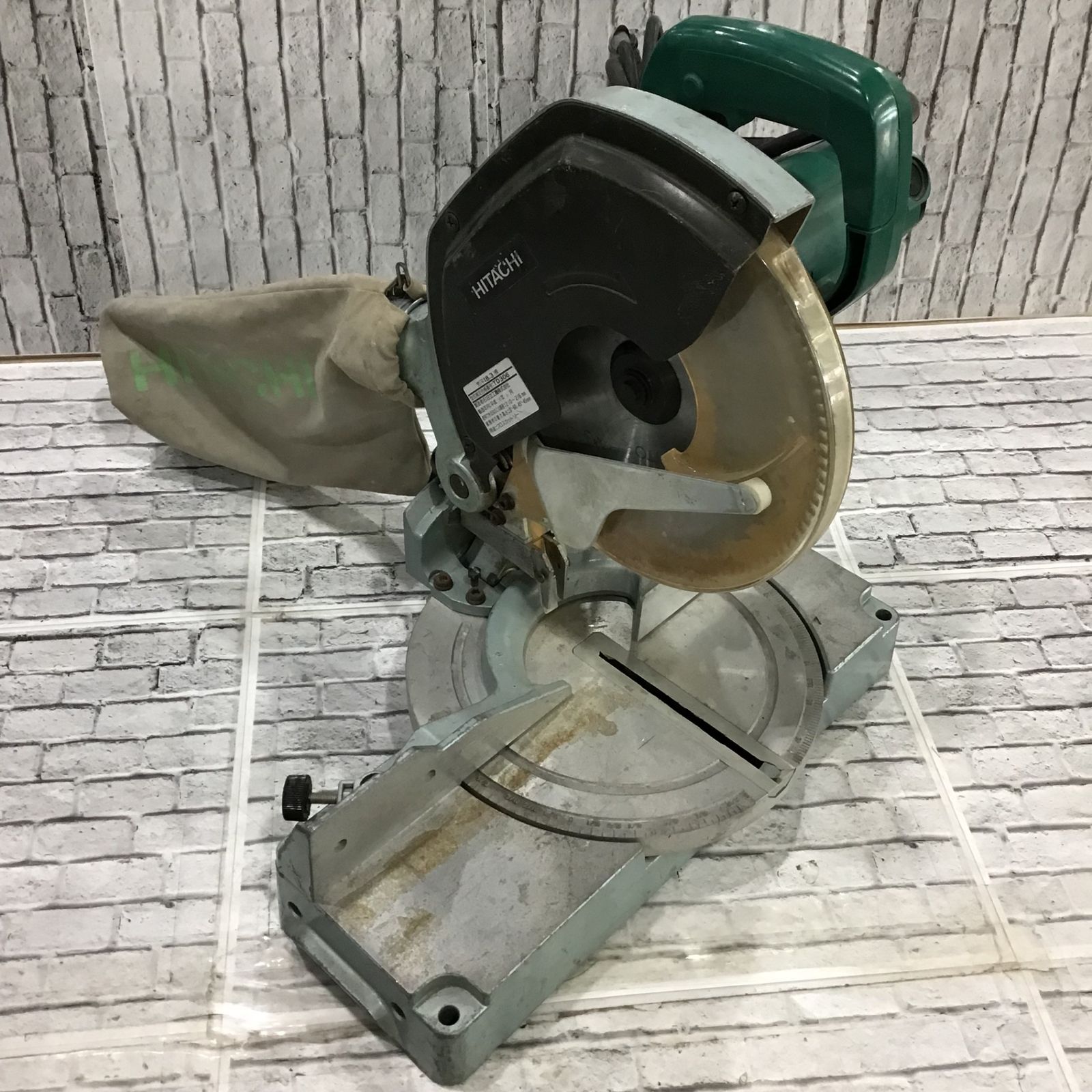 〇ハイコーキ(HIKOKI ※旧:日立工機) 216mm 卓上丸ノコ C8FC【川口店】