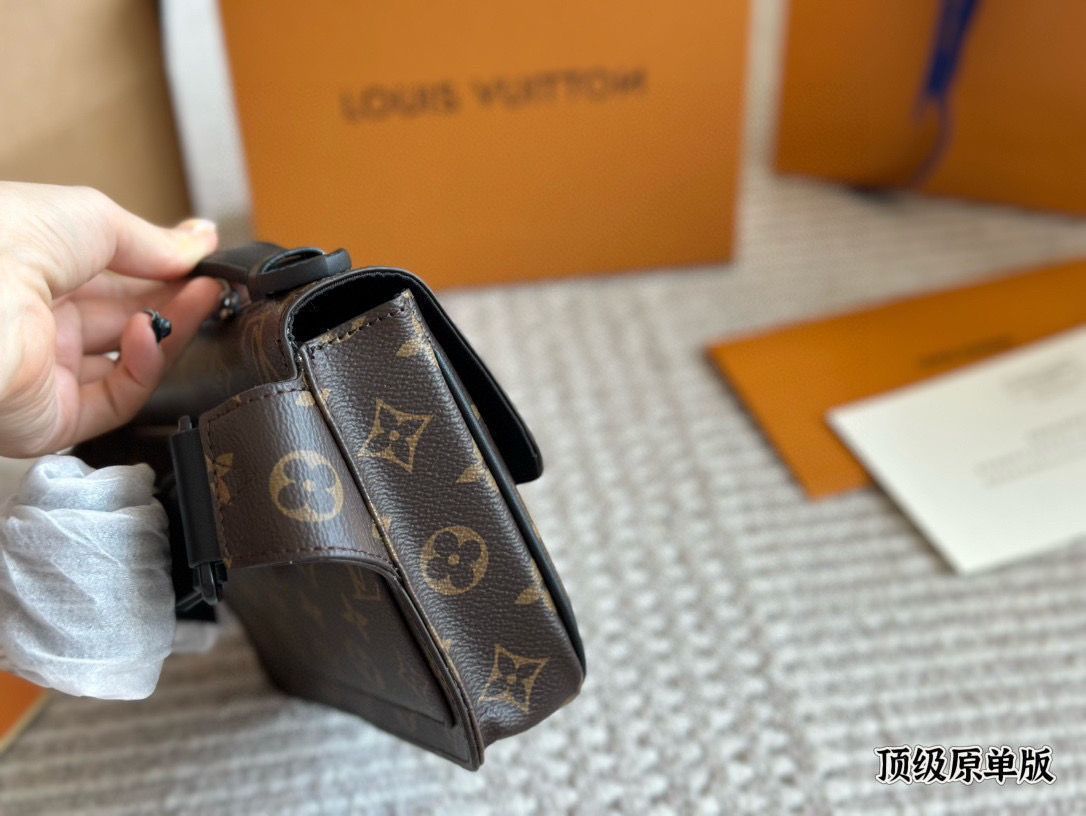 今日特価】LV New Season Monogram Men's Bag / ルイヴィトン 新