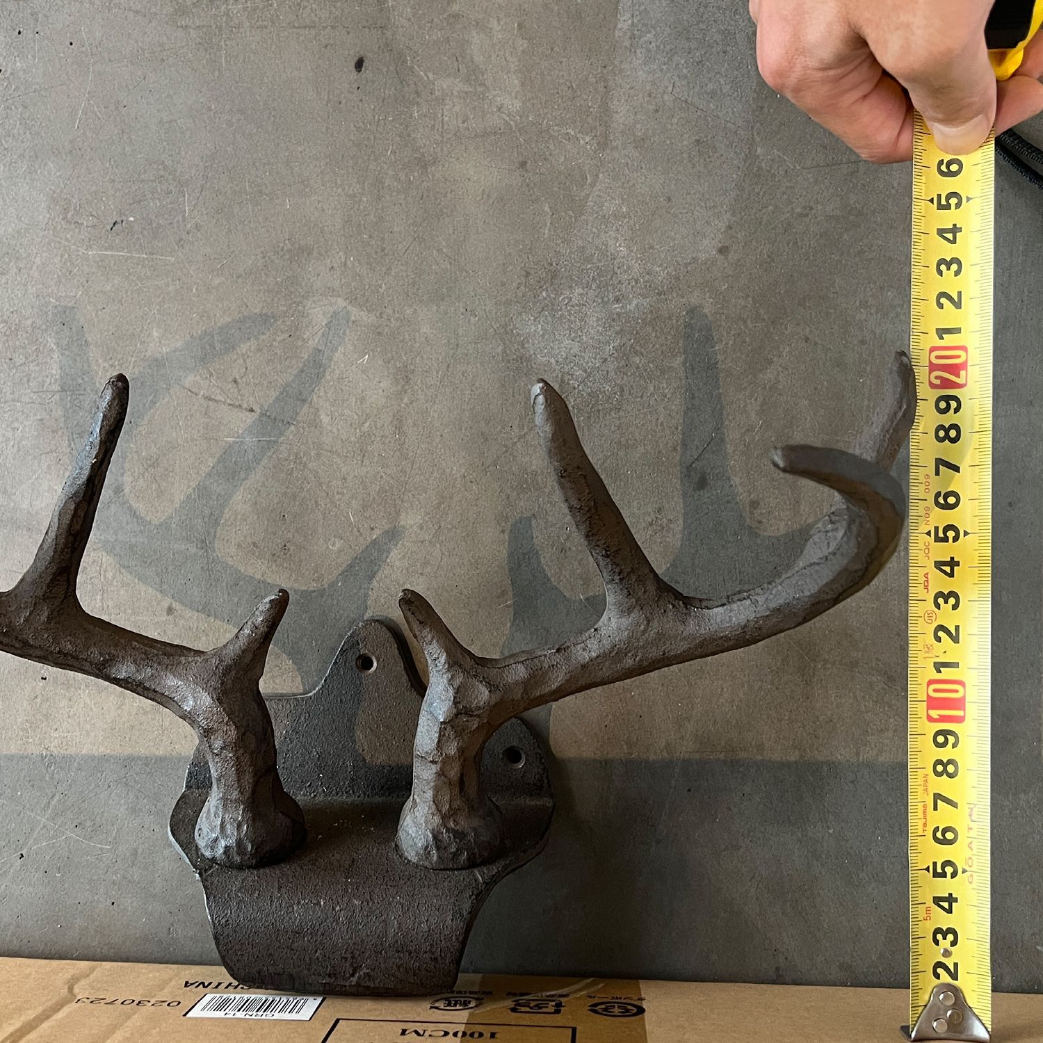 鹿の角のオブジェ 森のおとしもの(5)鹿の角（大）台付き＜インテリア 民芸品 工芸