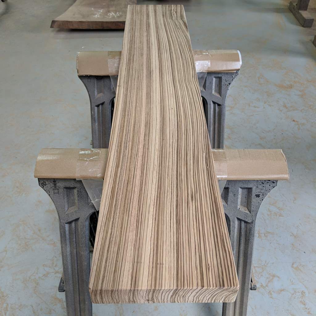 ゼブラウッドの一枚板 長さ約123cm