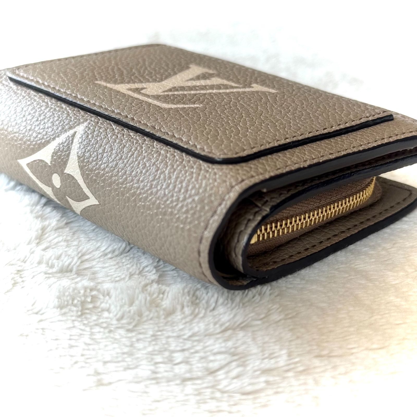 美品】LOUIS VUITTON ルイヴィトン M82370 財布 二つ折り