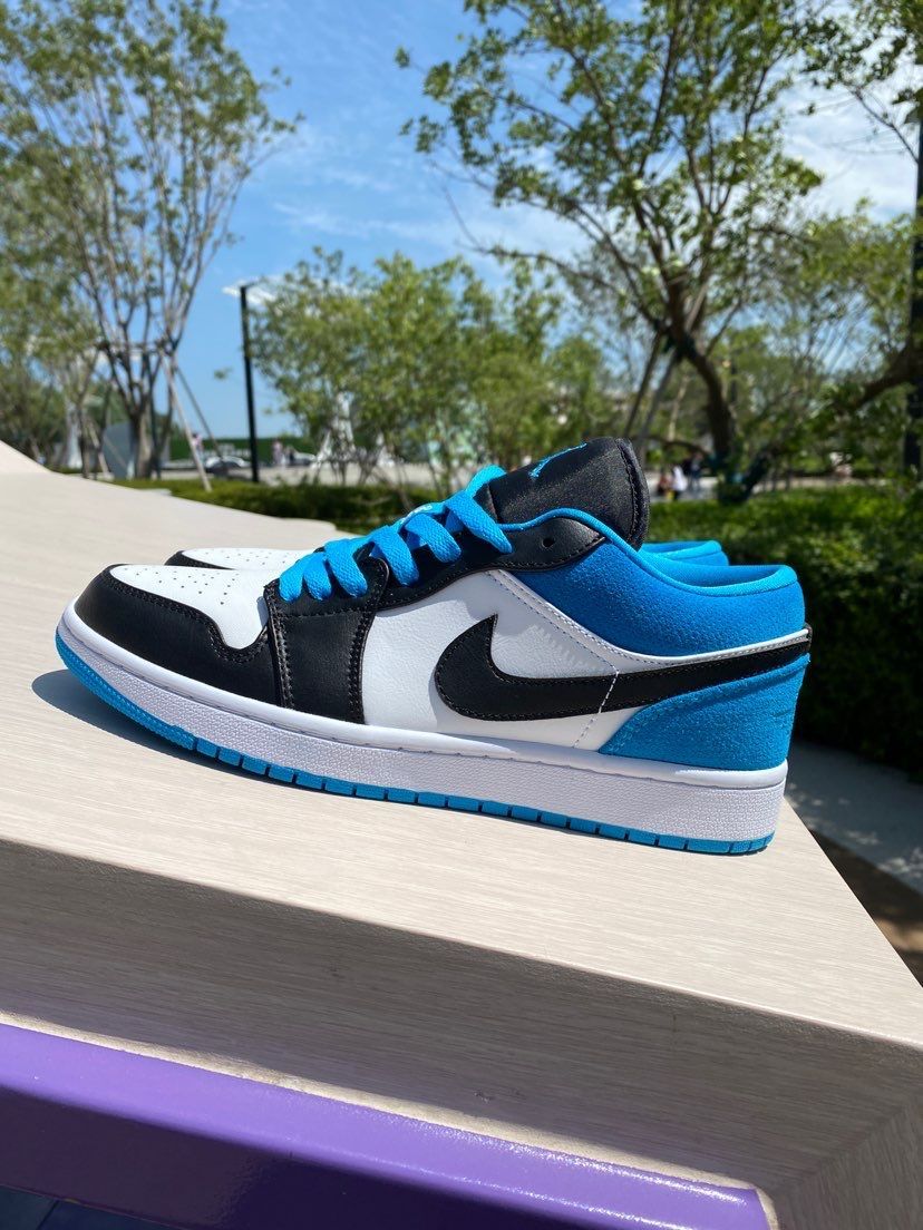 NIKE (ナイキ) AIR JORDAN 1 LOW SE エアジョーダン1 ローカットスニーカー ホワイト/ライトブルー  CK3022-004