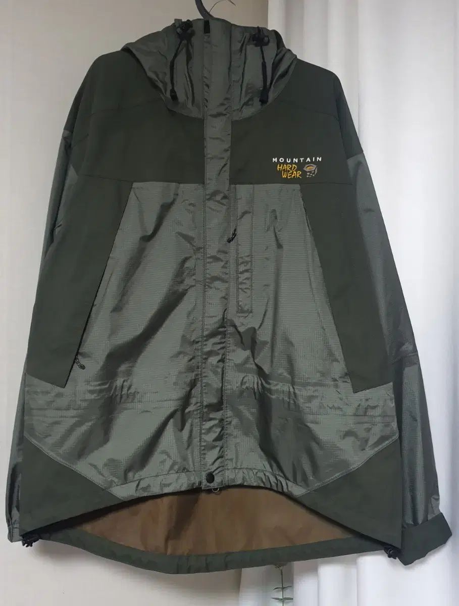 登山ジャケット