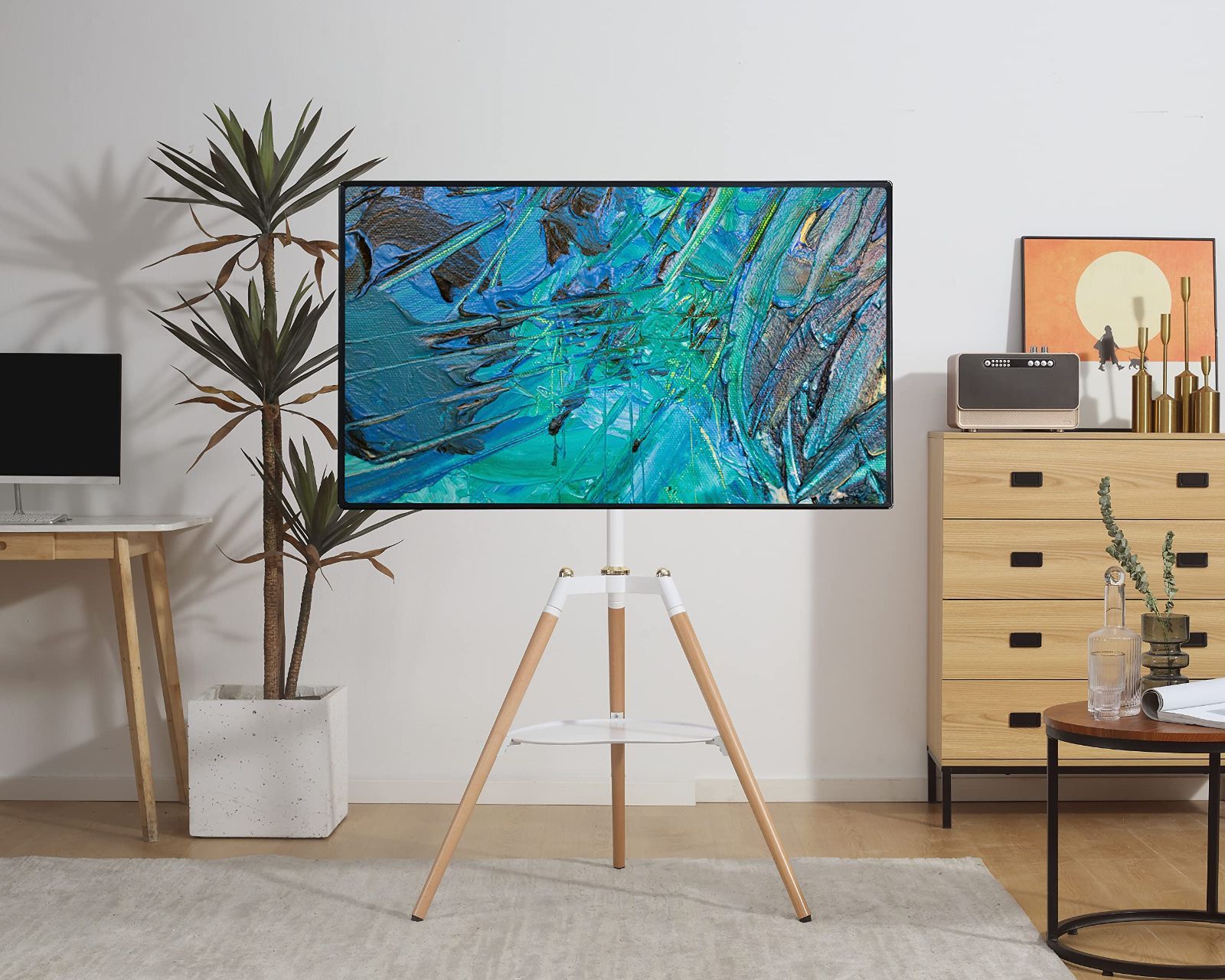 高さ無段階調節 VESA規格 テレビマウント 自立型 耐荷重32KG コーナー 天然木 32-65インチ対応 棚板付き 家用 三脚TVスタンド テレビスタンド 高さ無段階調節 イーゼル 組み立て簡単 Fydeamer ホワイト