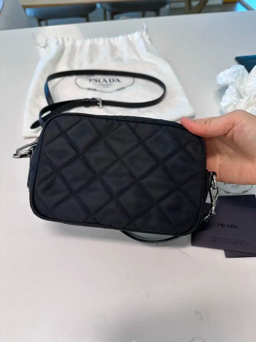 PRADA プラダ
