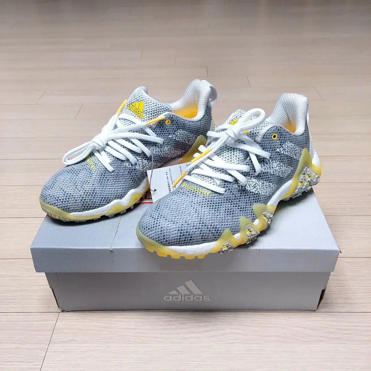adidas アディダス レディース スパイクレス ゴルフシューズ 245mm