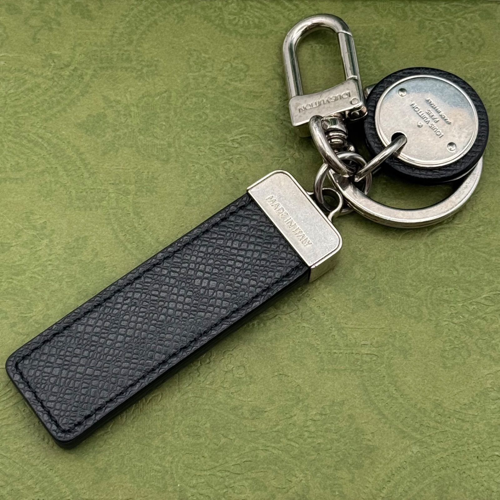 ルイヴィトン ポルト クレ・ネオ LV クラブ キーホルダー