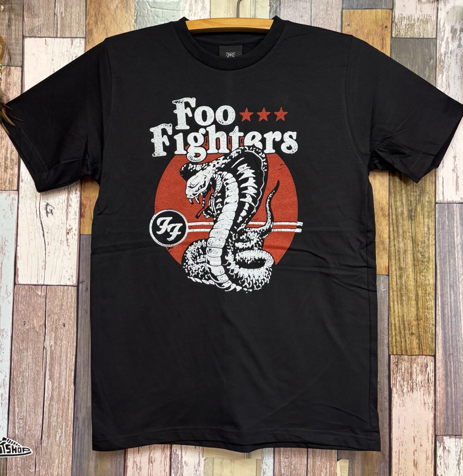 新品未使用★foo fighters ★フー・ファイターズ★コブラＴシャツ★L 新品フーファイターズ☆コブラ【FOO FIGHTERS】プリントTシャツ☆KRAFT