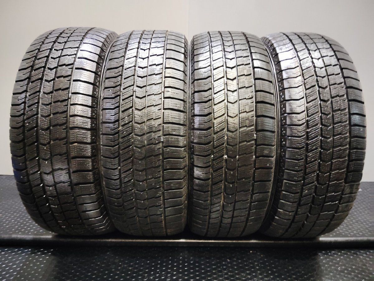 走行短め GOODYEAR ICENAVI8 205 55R16 16インチ スタッドレス 4本 22年製 カローラスポーツ プレマシー リーフ アイシス等 KTH400