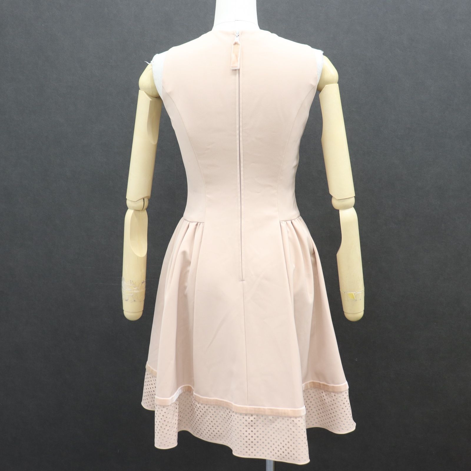 定番人気！ ITILUO786BJE 即決 フォクシー フォクシー FOXEY 本物 ワンピース