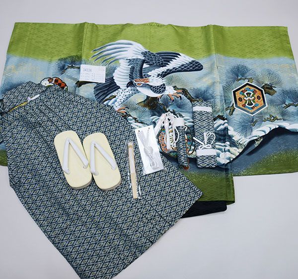 七五三 五歳 男児 羽織袴フルセット 緑地 鷹 袴変更可能 NO34336 七五三 五歳 男児 羽織袴フルセット 緑地 鷹 袴変更可能 NO34336