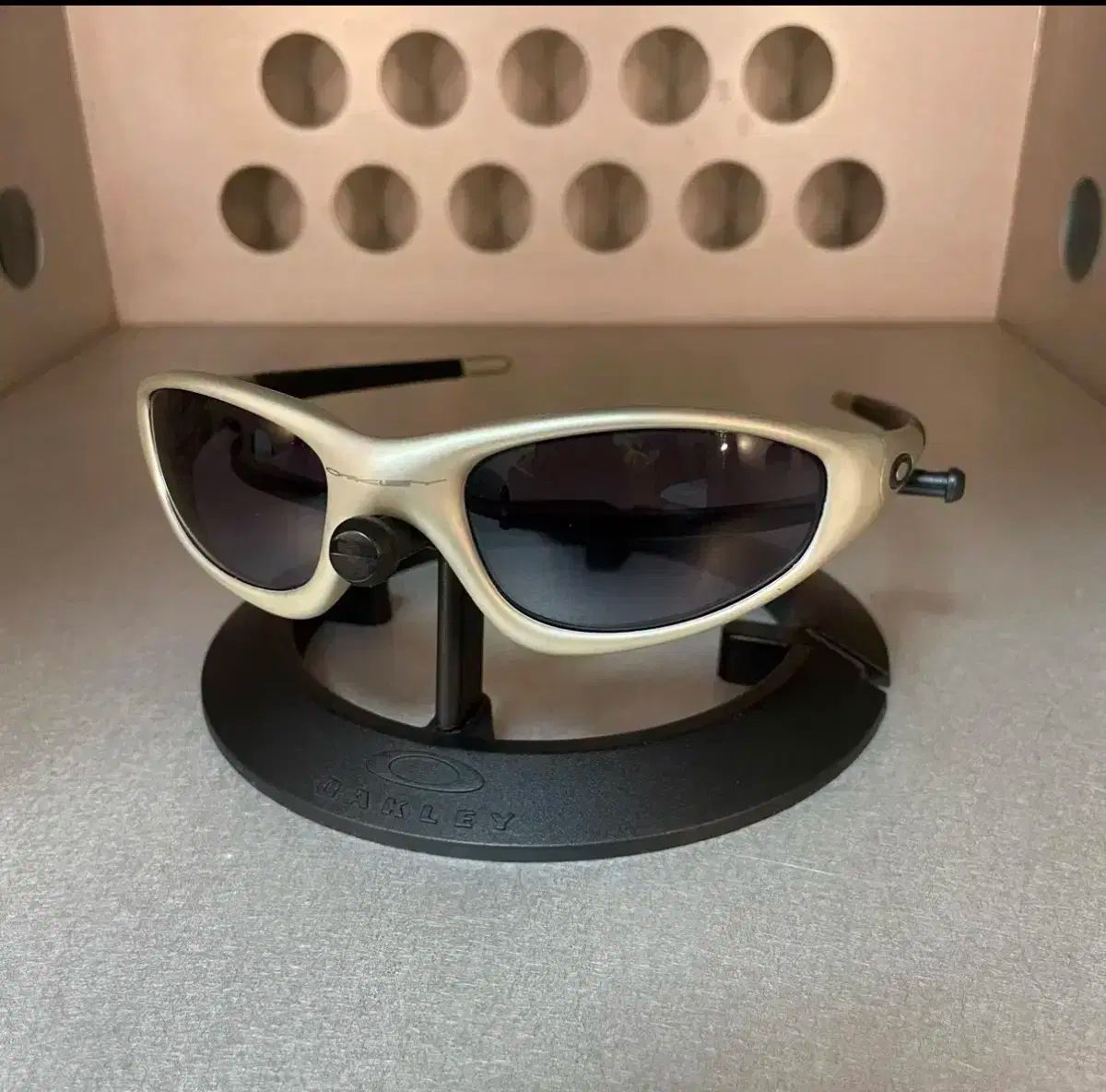 ヴィンテージ オークリー ストレートジャケット プラチナ