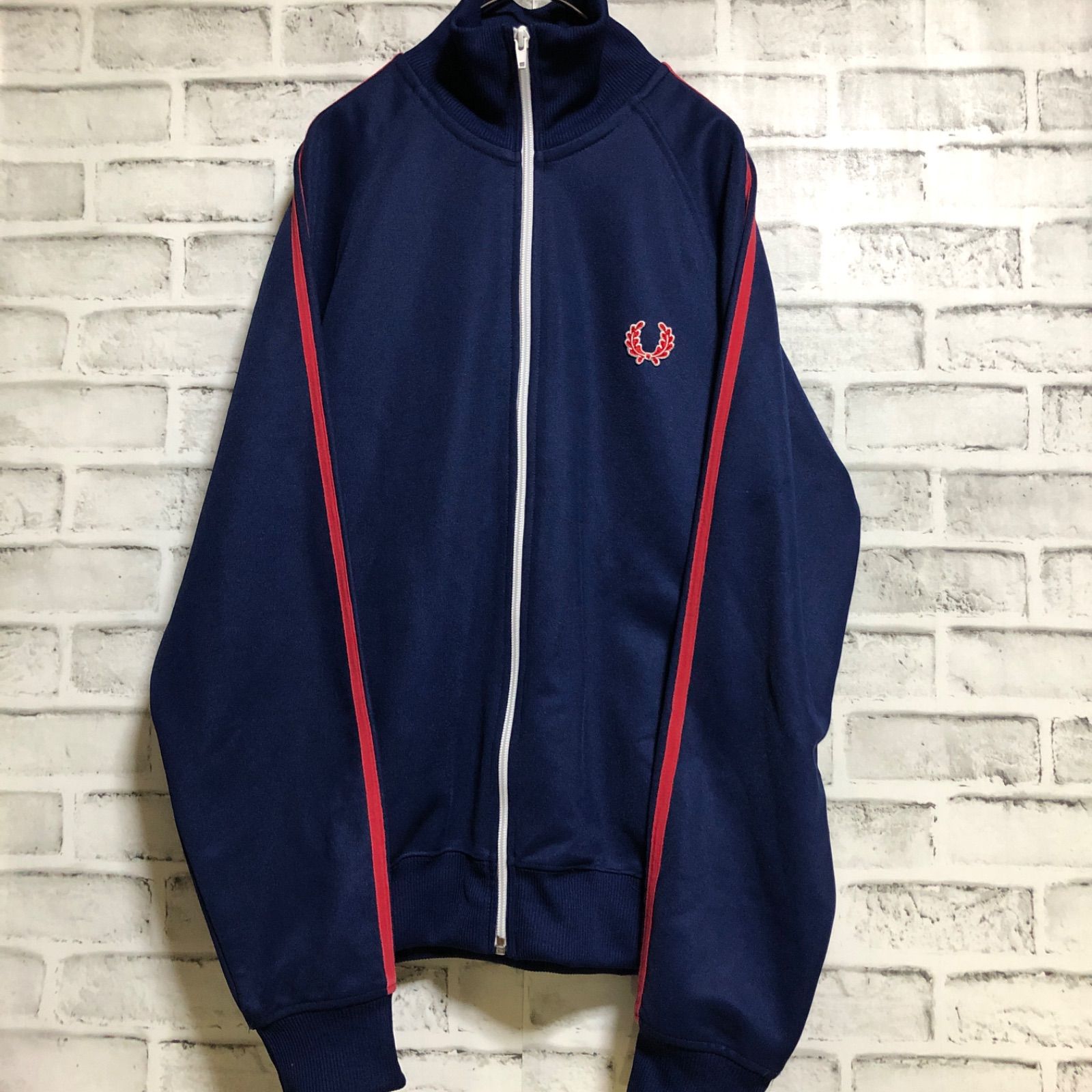 【レア】フレッドペリー ポルトガル製 トラックジャケット ジャージ 袖ロゴ月桂樹 Fred Perry⭐️トラックジャケット/ジャージ M 刺繍月桂樹