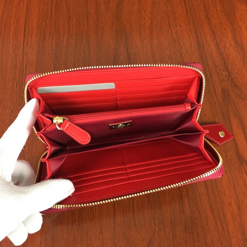 Vivienne Westwood 長財布 赤 カードポケット 大容量 便利 新品 財布 Vivienne Westwood ヴィヴィアンウエストウッド 長