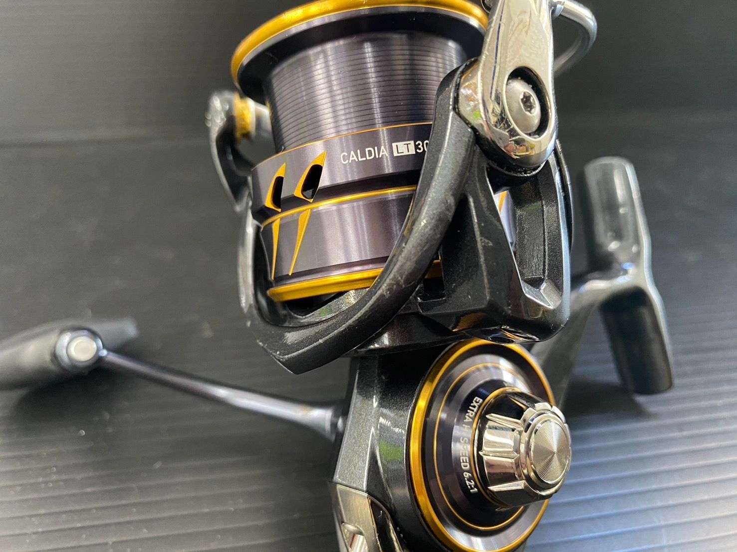 ダイワ 21 カルディア LT3000-CXH DAIWA スピニングリール (02