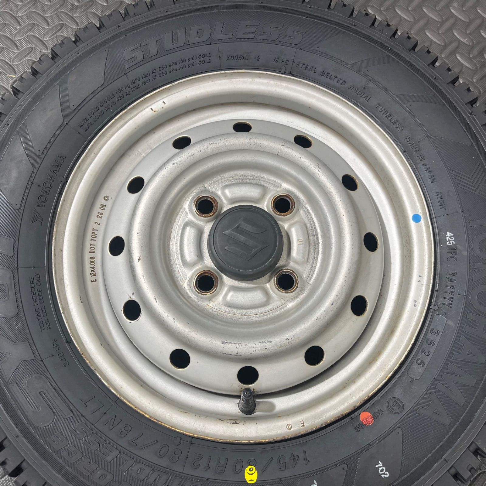 25年製 タイヤ 145 80R12 80 78N LT ヨコハマ SY01 スズキ キャリィ エブリィ スタッドレスタイヤ 冬タイヤ 1090Y