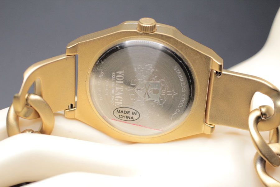 C81】腕時計 VOLTAGE