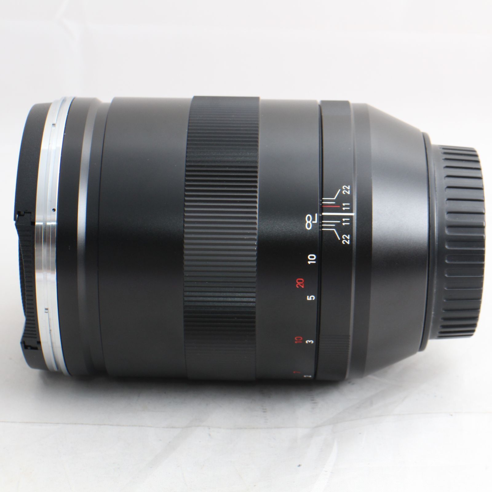 ☆新品級☆ Carl Zeiss Apo Sonnar T*2/135mm ZE APOSONNART2/135ZE カールツァイス アポゾナー 135mm F2 キヤノンEF #2611