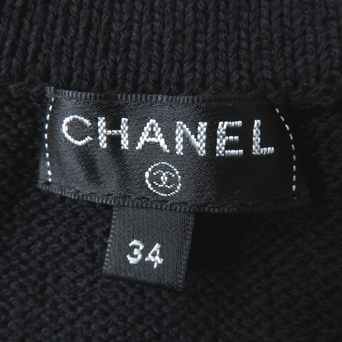 CHANEL CHANEL ショート丈ニットカーディガン ココボタン 21C 黒(58867