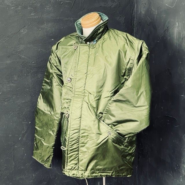 80年? キルティングライナー付 ミリタリー フィールドジャケット COLDWEATHER IMPERMEABLE DLA100-80-C-2615 ミディアム |514222