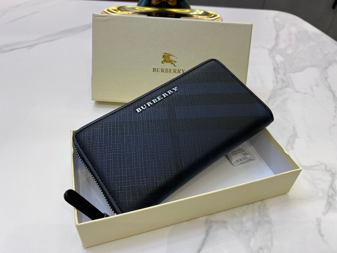 今日特価】Burberry メンズウォレット, 高級レザー使用, 実用的