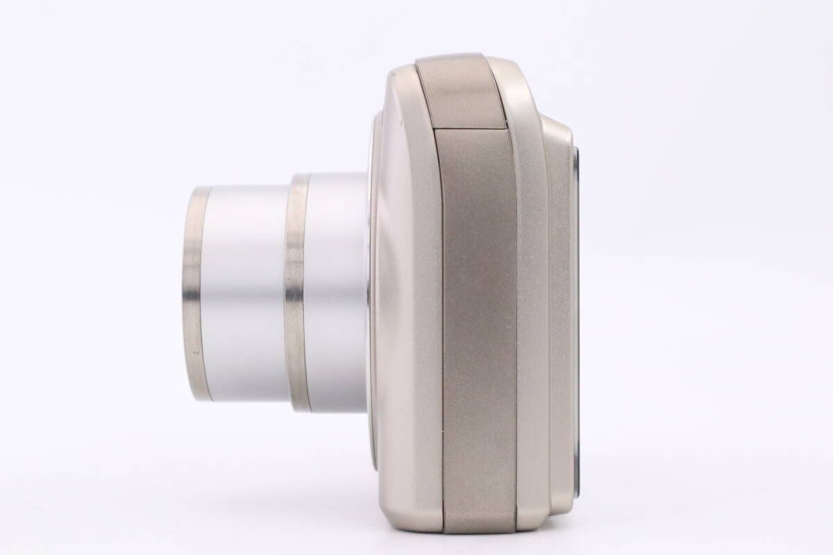 カシオ コンパクトデジタルカメラ