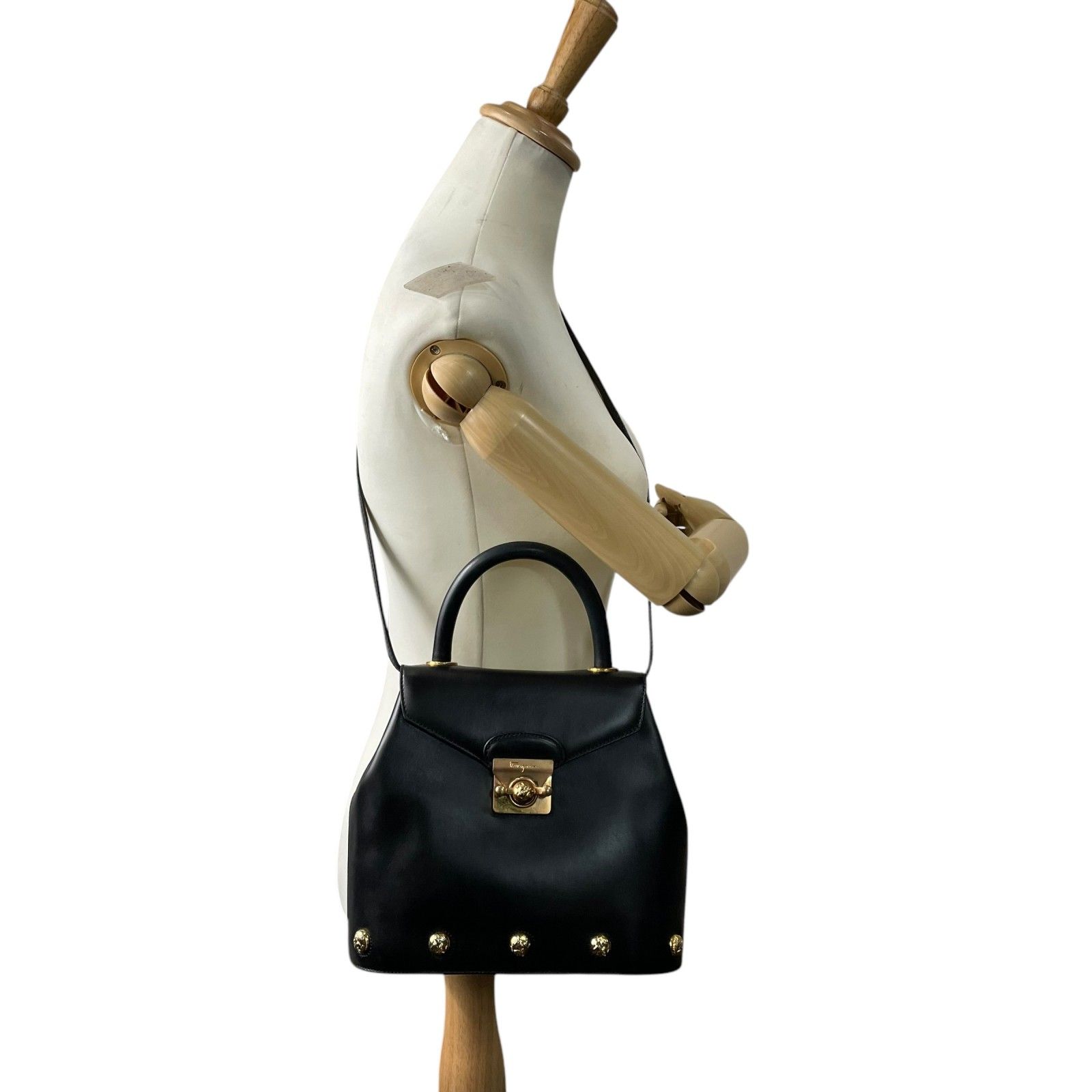 美品 サルヴァトーレフェラガモ Salvatore Ferragamo ハンドバッグ 