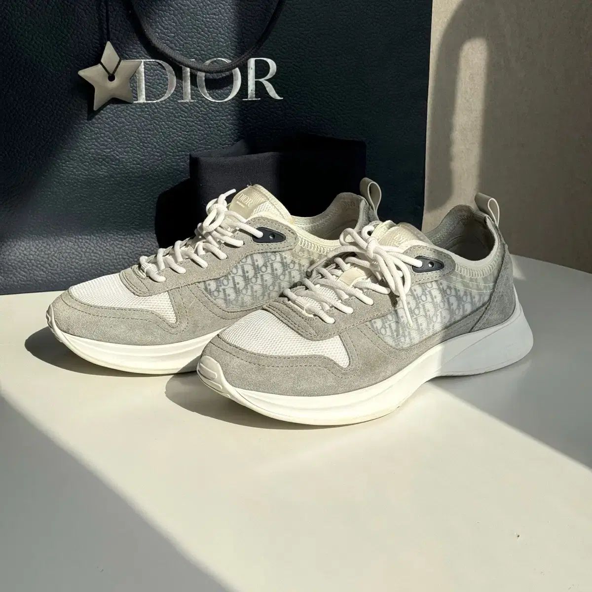 42 } DIOR(ディオール) オブリーク B25 ランナー スニーカーズ - メルカリ
